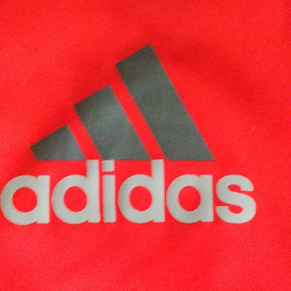 Great condition ADIDAS TOP, 100% POLYESTER - Picture 3 of 5